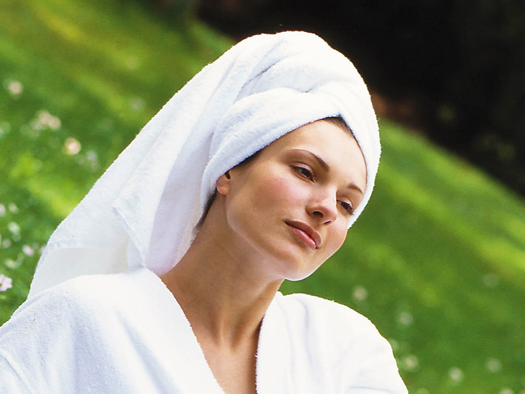 Ayurvedische Gesichtsmaske mit Kaki | Ayurveda Parkschlösschen Health Blog