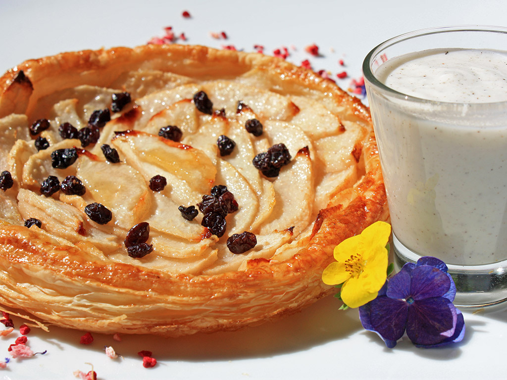 Ayurveda Rezept: Birnentarte mit Korinthen und Vanillesauce | Ayurveda Parkschlösschen Health Blog