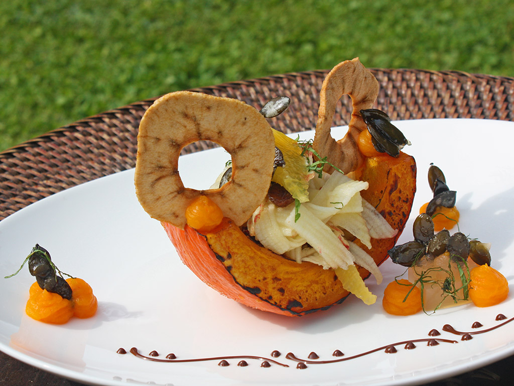 Ayurveda Rezept: Gebackene Kürbisspalten mit Apfelsalat | Ayurveda Parkschlösschen Health Blog