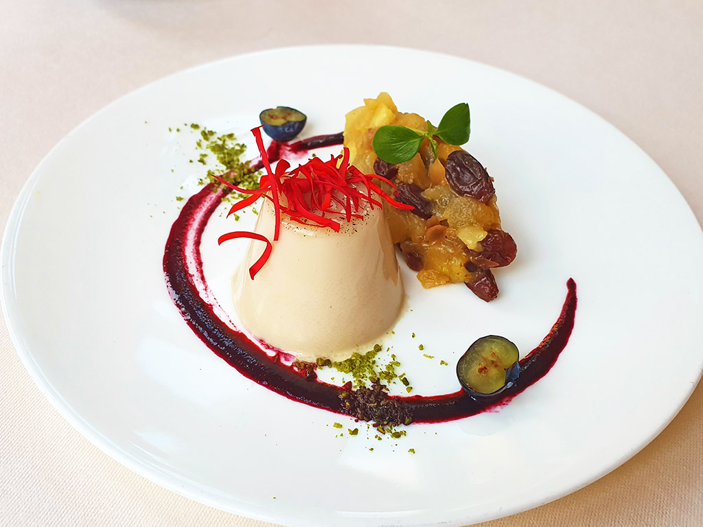 Ayurveda Rezept: Tonkabohnen-Panna-Cotta mit Bratapfelsalat | Ayurveda Parkschlösschen Health Blog