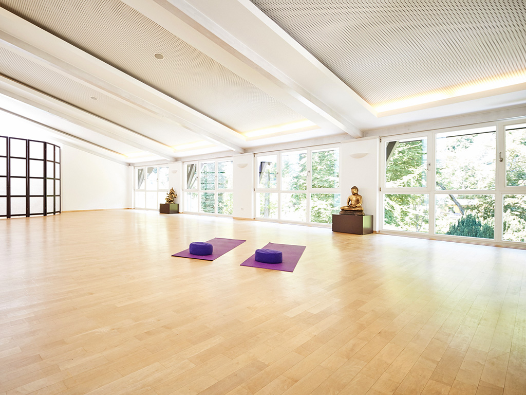 Pitta-Yoga für den Sommer | Pitta reduzieren mit dieser kühlenden Yoga Asana | Fisch - Matsyasa | Ayurveda Parkschlösschen Health Blog